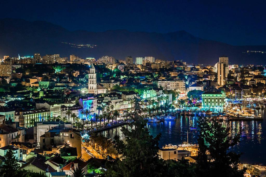 Royal Antique Apartment Σπλιτ Εξωτερικό φωτογραφία