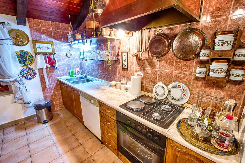 Royal Antique Apartment Σπλιτ Εξωτερικό φωτογραφία